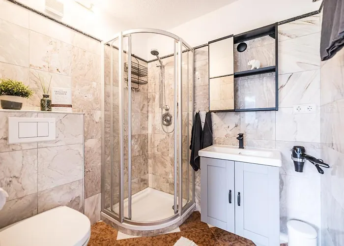 View4two / Chalet-apartment Zillertal Appartement