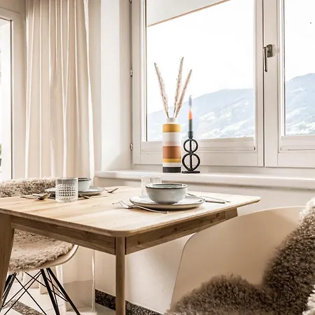View4two / Chalet-apartment Zillertal דירה הארט אים זילרטל