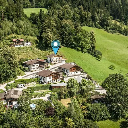 View4two / Chalet-apartment Zillertal הארט אים זילרטל